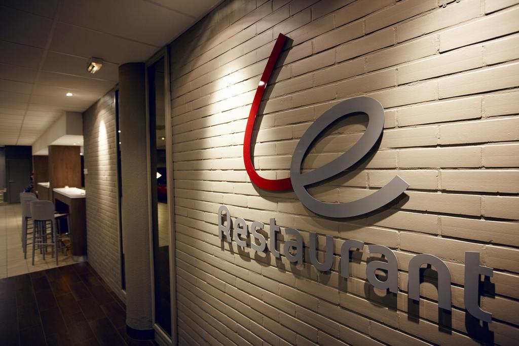 Hotel Campanile Saint-Quentin-En-Yvelines Montigny-le-Bretonneux Ristorante foto